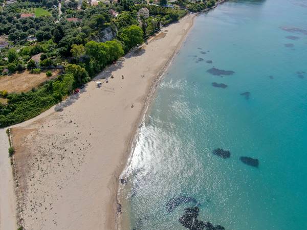 Plage d’Astrakeri à Corfou