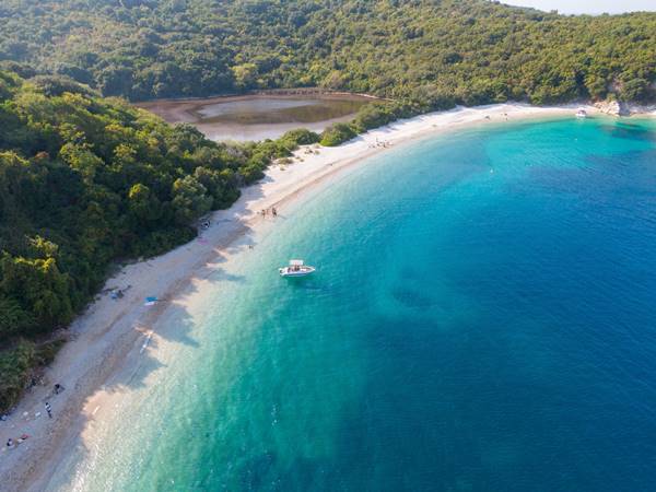 Plage d’Avlaki à Corfou