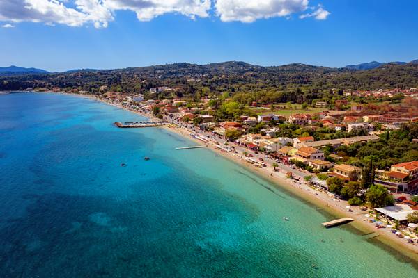 Plage de Dassia à Corfou