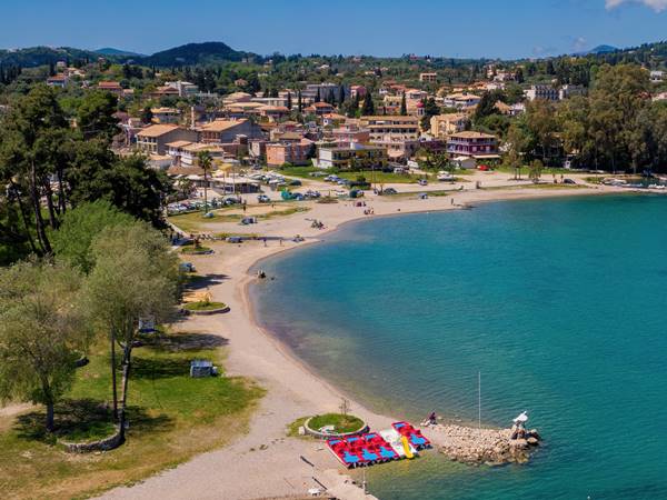 Plage de Gouvia à Corfou