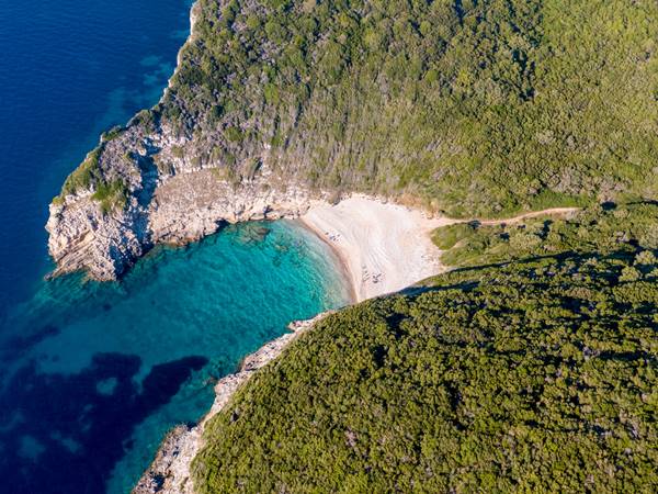 Plage d’Iliodoros à Corfou