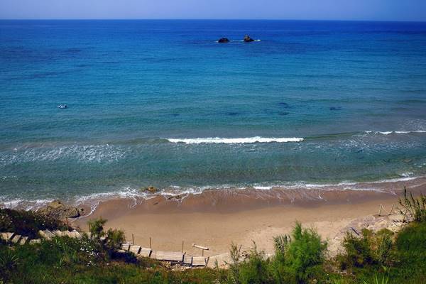 Plage de Kanouli à Corfou