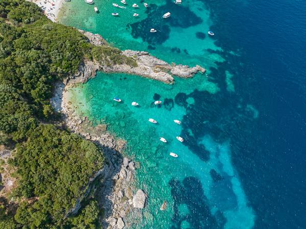 Plage de Klimatia à Corfou